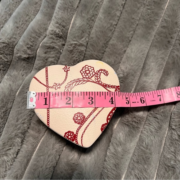 Pandora Pink Leather Heart Shaped Tiered Jewelry Box - Picture 6 of 8